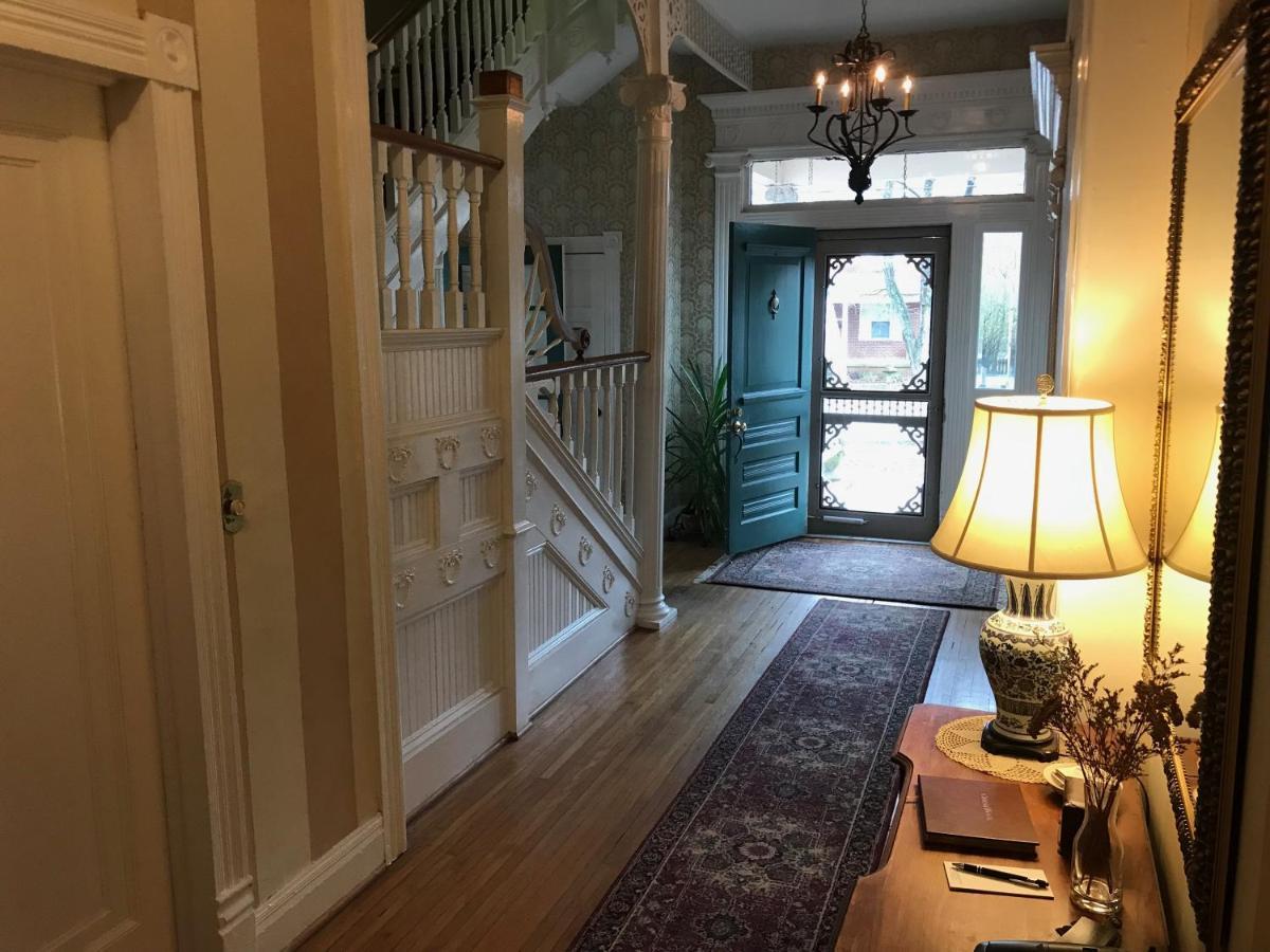 ساوث بوسطن Charles Bass House Bed & Breakfast المظهر الخارجي الصورة