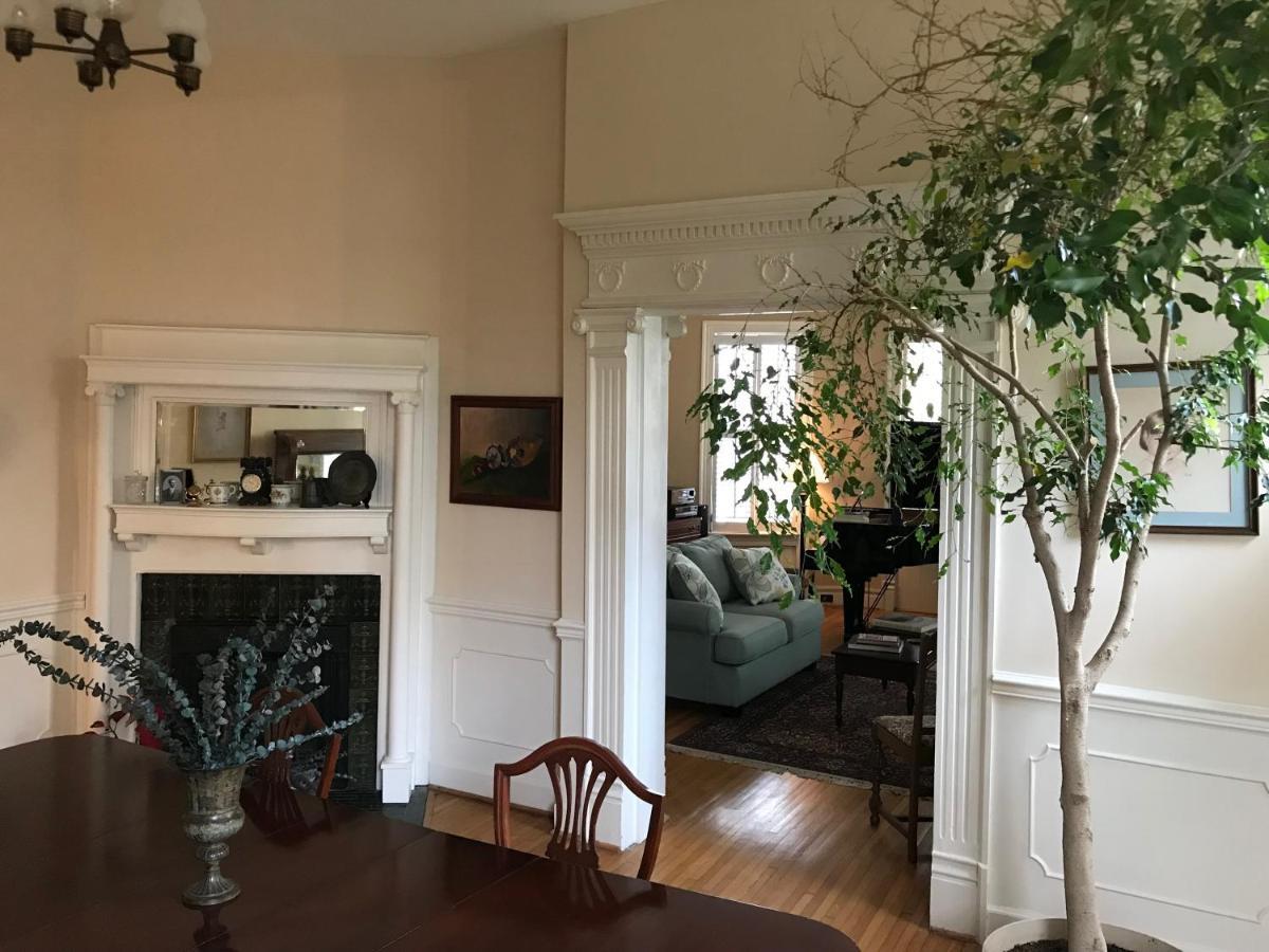 ساوث بوسطن Charles Bass House Bed & Breakfast المظهر الخارجي الصورة