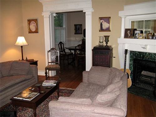 ساوث بوسطن Charles Bass House Bed & Breakfast المظهر الخارجي الصورة